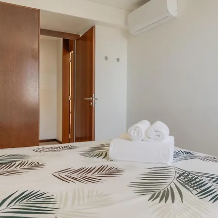 Carlos By Madeira Apartament *
