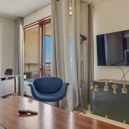 Carlos By Madeira * Φουνκάλ