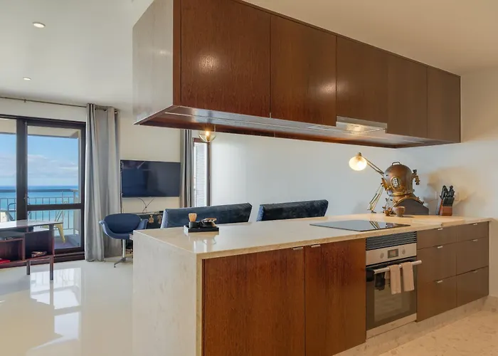 Carlos By Madeira Apartment *